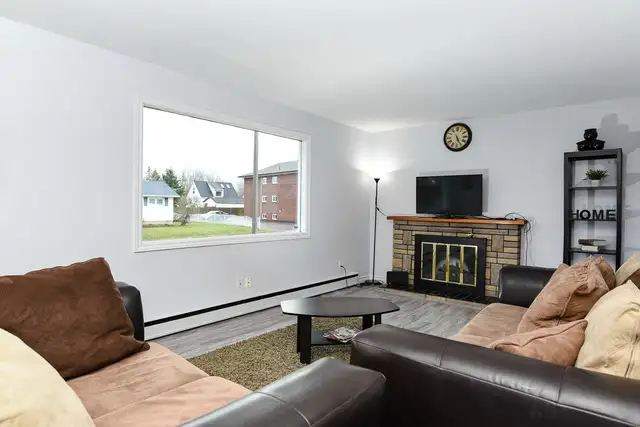 C1 MAIN - 3 BEDROOMS APARTMENT – FULLY FURNISHED | ALL UTILITIES - Photo 4