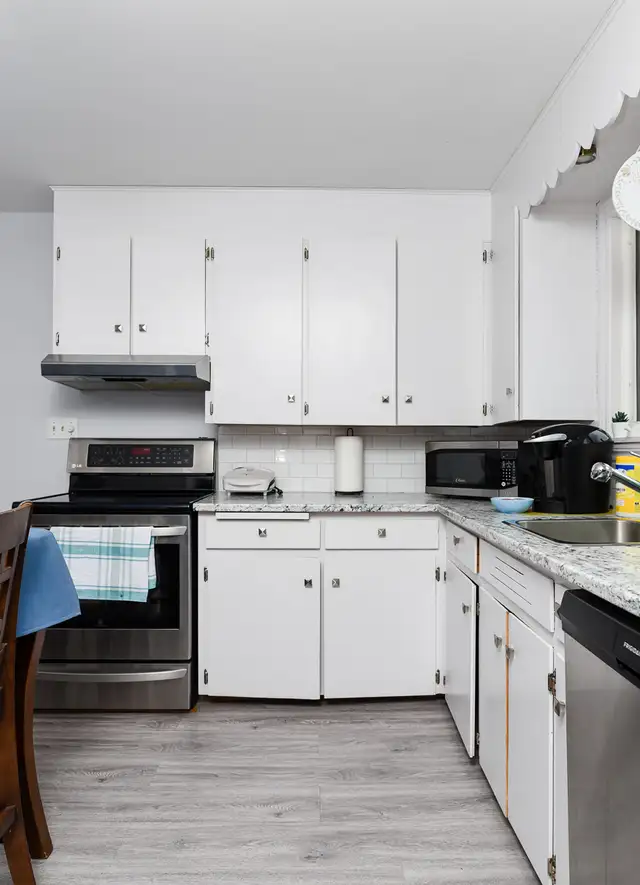 C1 MAIN - 3 BEDROOMS APARTMENT – FULLY FURNISHED | ALL UTILITIES - Photo 16