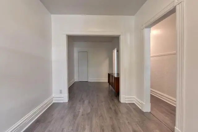 Super 3-1/2  2me Av. et Masson. (Rosemont-La Petite-Patrie)) - Photo 4