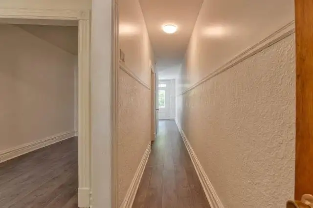 Super 3-1/2  2me Av. et Masson. (Rosemont-La Petite-Patrie)) - Photo 10