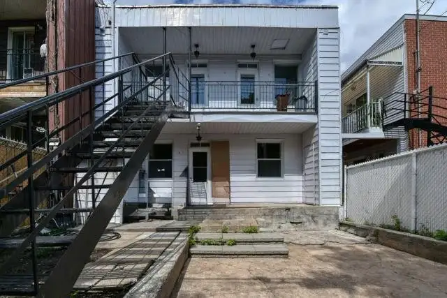 Super 3-1/2  2me Av. et Masson. (Rosemont-La Petite-Patrie)) - Photo 11