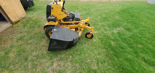 Cub Cadet Pro X 636 - Photo 4