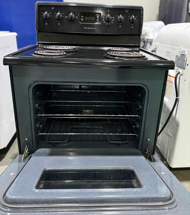 Frigidaire Stove S4209 - Photo 3