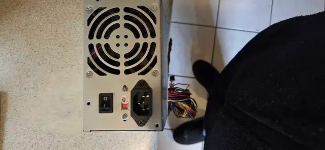 500 WATT POWER SUPPLY - Photo 2