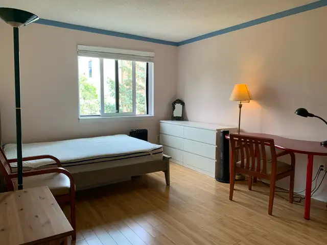 Apartment-like ensuite Room near Seneca College