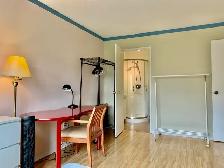 Apartment-like ensuite Room near Seneca College - Photo 2