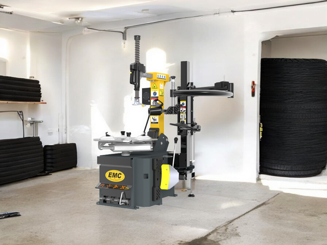 High-Power Tire Changer with Right Help Arm