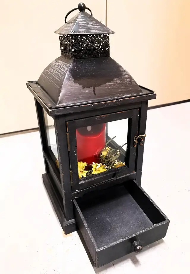 Hanging Candle Holder Lights - Photo 5