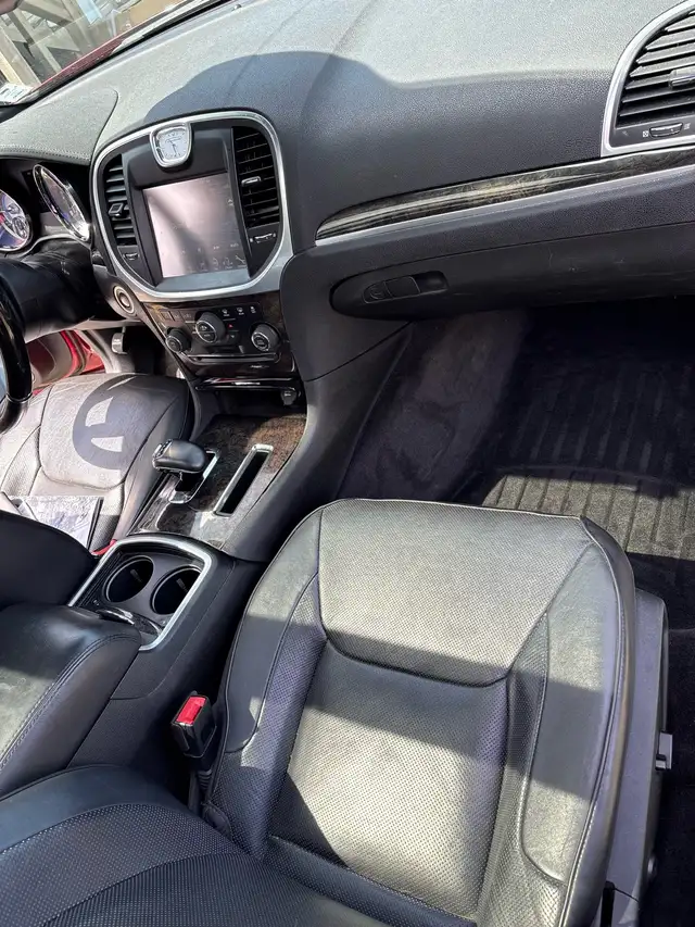 2014 chrysler 300c - Photo 4