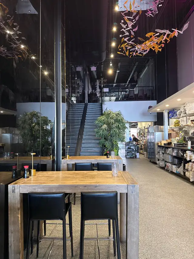 Oishii Sushi Hiring staffs (3 positions)