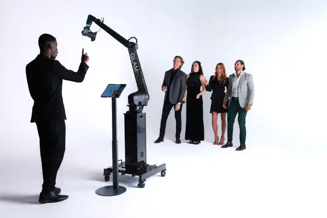 On-Call Event Directors (3-Person Team) –Glambot Rental ($40/h) - Photo 3