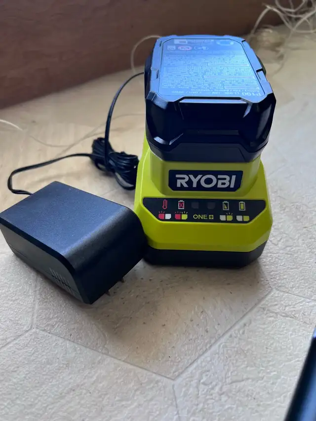 Ryobi weed whipper 18 Volt - Photo 3