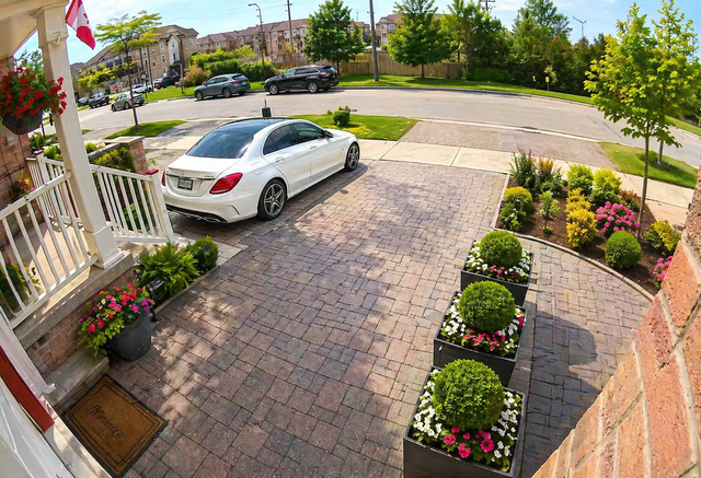 FURNISHED PRIVATE ROOM -UPPER FLOOR-( St. Clair & Midland)-  795