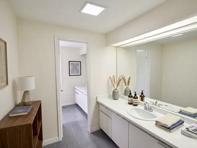 Rooms for Rent Markham - Photo 6