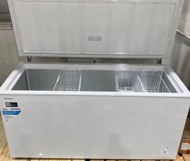 New 18ft. Hisense Chest Freezer, a convertible model