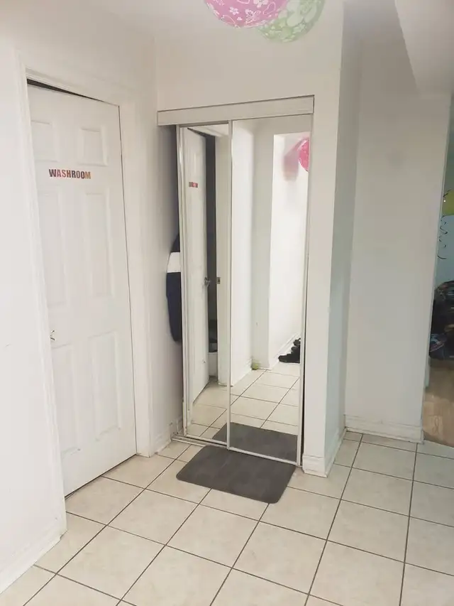 Walkout basement apartment for rent, best area of Scarborough - Photo 6