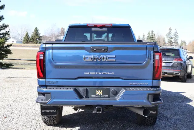 2025 GMC Sierra 3500HD LIFTED Denali Ultimate - Photo 4