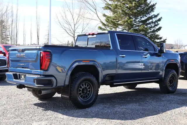 2025 GMC Sierra 3500HD LIFTED Denali Ultimate - Photo 8