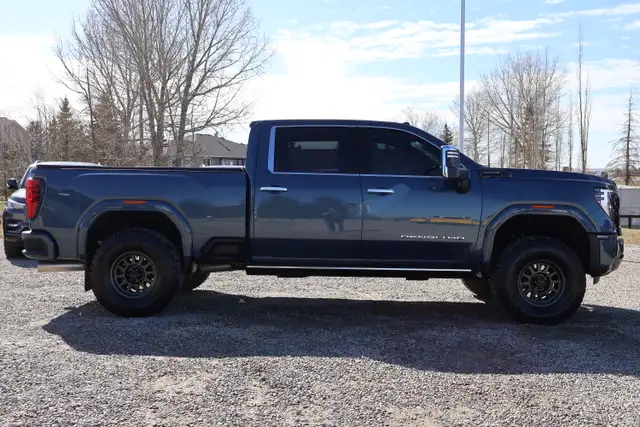 2025 GMC Sierra 3500HD LIFTED Denali Ultimate - Photo 9