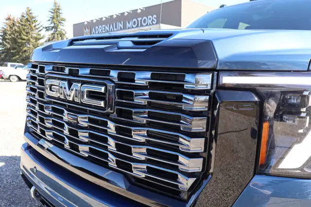 2025 GMC Sierra 3500HD LIFTED Denali Ultimate - Photo 13