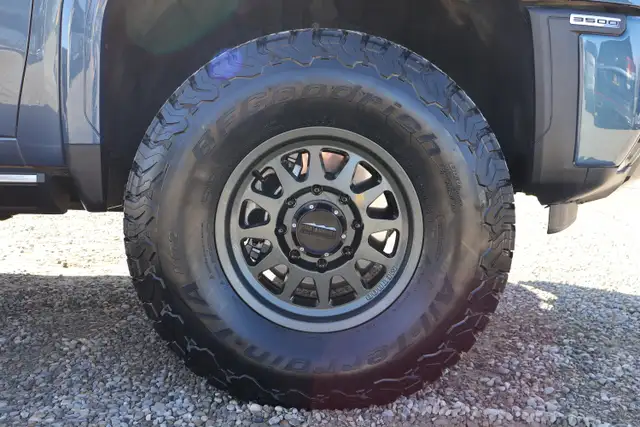 2025 GMC Sierra 3500HD LIFTED Denali Ultimate - Photo 20