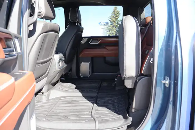 2025 GMC Sierra 3500HD LIFTED Denali Ultimate - Photo 27