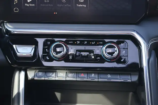 2025 GMC Sierra 3500HD LIFTED Denali Ultimate - Photo 35