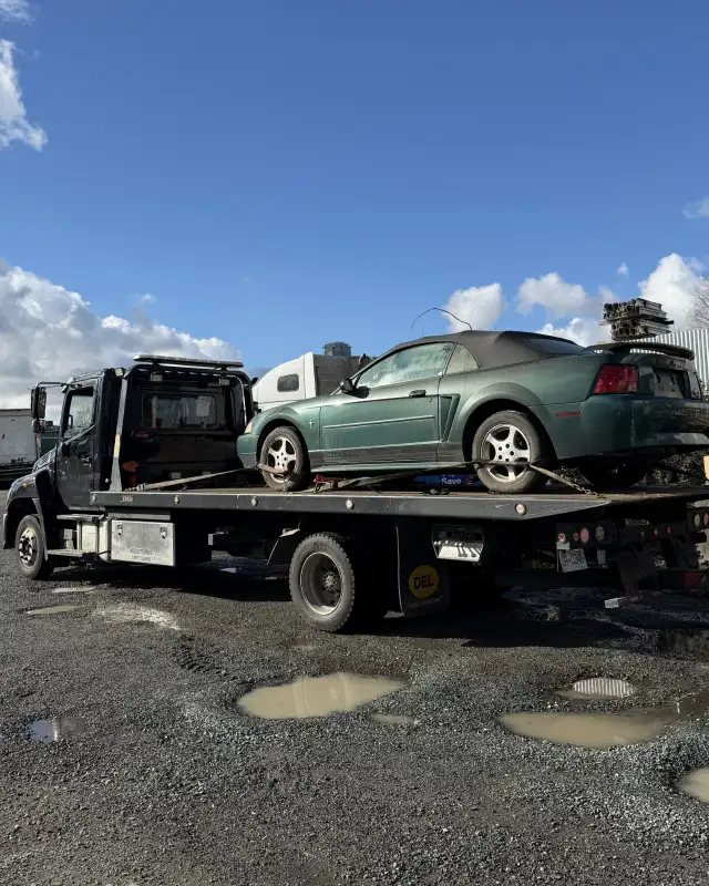 Cash For Scrap Cars - Free Pickup Today | Noble Haul Guys