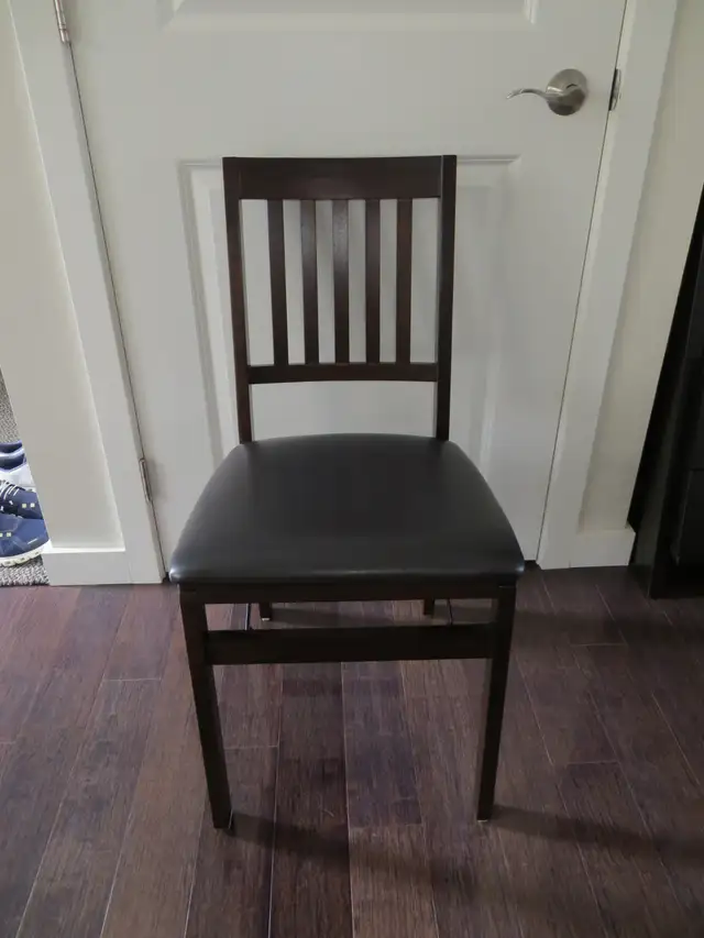 For Sale: Folding Chairs - Photo 2