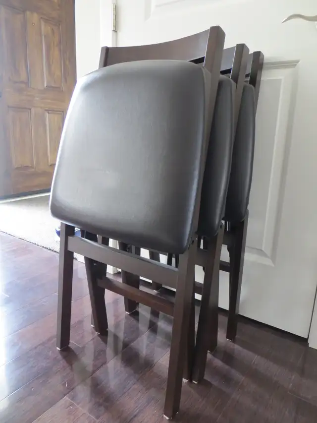 For Sale: Folding Chairs - Photo 4