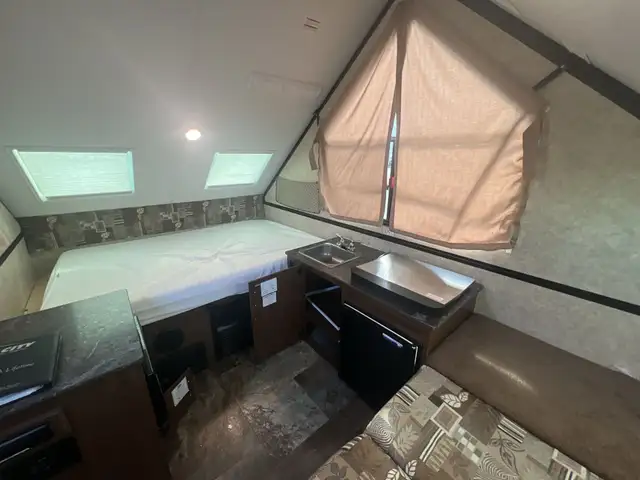 2016 Jayco Expandable Trailer 12HSB COMPACT, SUV TOWABLE - Photo 10