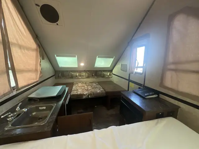 2016 Jayco Expandable Trailer 12HSB COMPACT, SUV TOWABLE - Photo 11