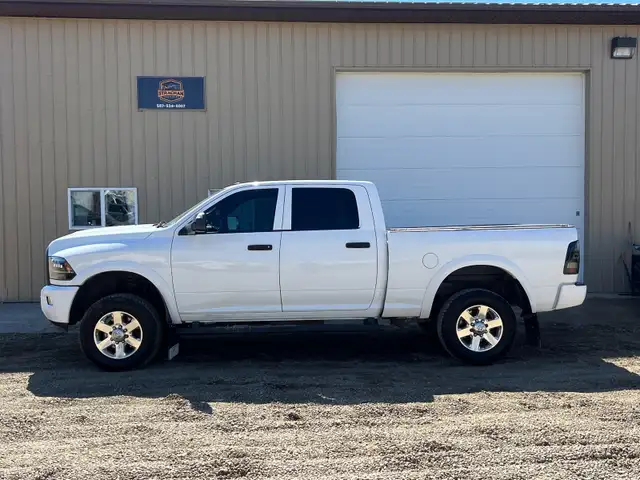 2015 RAM 2500 6.7L - Photo 4
