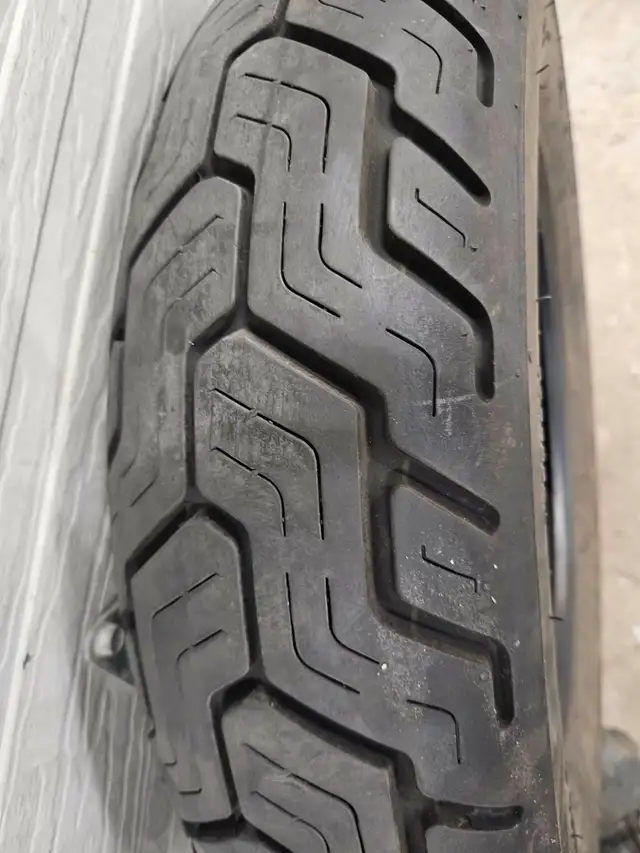 Dunlop D404 Pneu moto arrière 150/90-15 Presque neuf - Photo 4