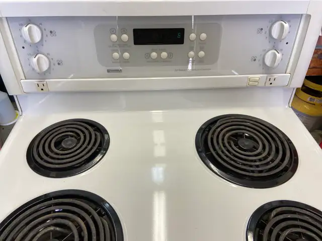 Kenmore Stove - Photo 5