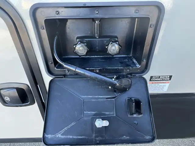 2015 COACHMEN FREEDOM EXPRESS 31SE BUNK HOUSE MODEL, SPACIOUS - Photo 16