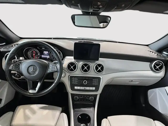 2019 Mercedes-Benz CLA250 4MATIC Coupe Outstanding value! Highly - Photo 5