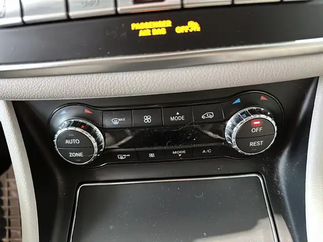 2019 Mercedes-Benz CLA250 4MATIC Coupe Outstanding value! Highly - Photo 9