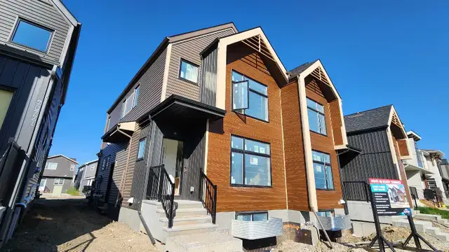 Siding Crew looking for work - Photo 3