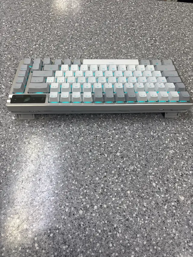 ROG Azorh Wireless Gaming Keyboard Bluetooth With Dongle - Photo 4
