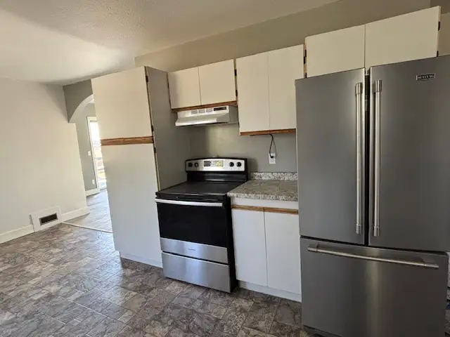 Acreage Home Rental Separate Yard with Quonset and Garage - Photo 7