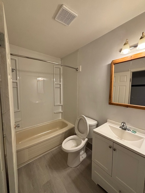 Acreage Home Rental Separate Yard with Quonset and Garage - Photo 9