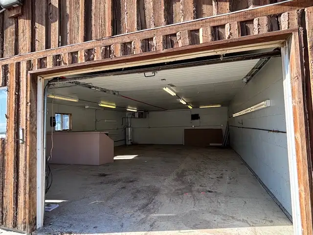 Acreage Home Rental Separate Yard with Quonset and Garage - Photo 22