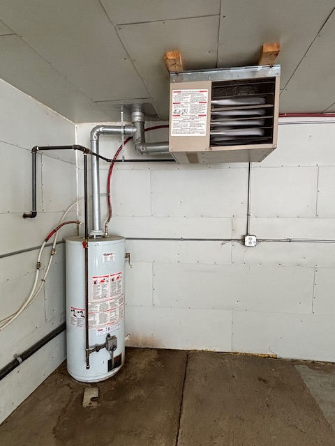 Acreage Home Rental Separate Yard with Quonset and Garage - Photo 23