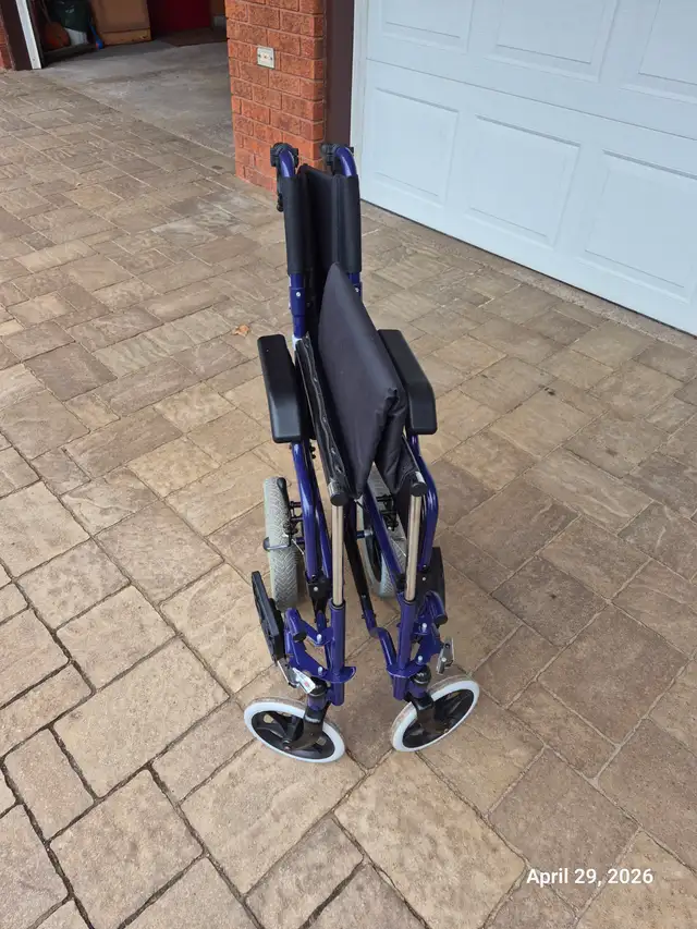 FOLDING WHEELCHAIR FOR SALE - Photo 5
