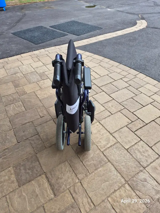 FOLDING WHEELCHAIR FOR SALE - Photo 6
