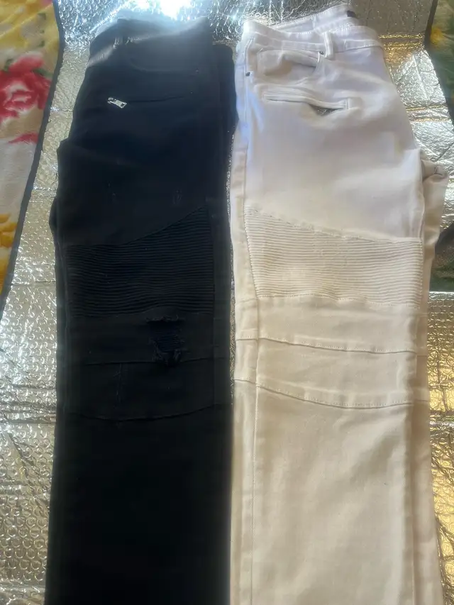 Red Wish Collectors - Embellish Jeans Sale, Size 34/36