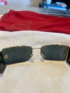 $150 DESIGNER SALES - BURBERRY, GIUSEPPE, GUCCI, VALENTINO - Photo 2