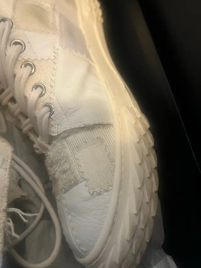 $150 DESIGNER SALES - BURBERRY, GIUSEPPE, GUCCI, VALENTINO - Photo 9