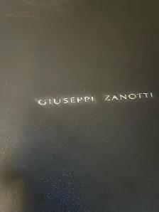 $150 DESIGNER SALES - BURBERRY, GIUSEPPE, GUCCI, VALENTINO - Photo 10